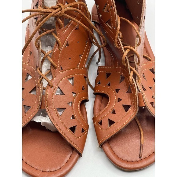 Yasirun Brown Cutout Gladiator Sandal - Women‎ Size 41 - Picture 5 of 8